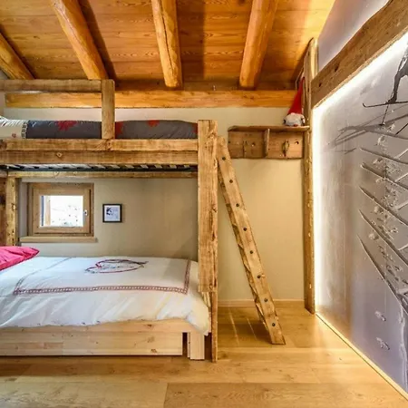 Apartment Historic At 1600m With Mountains Views