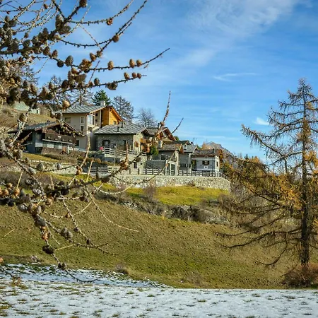 Historic At 1600m With Mountains Views * Verrayes
